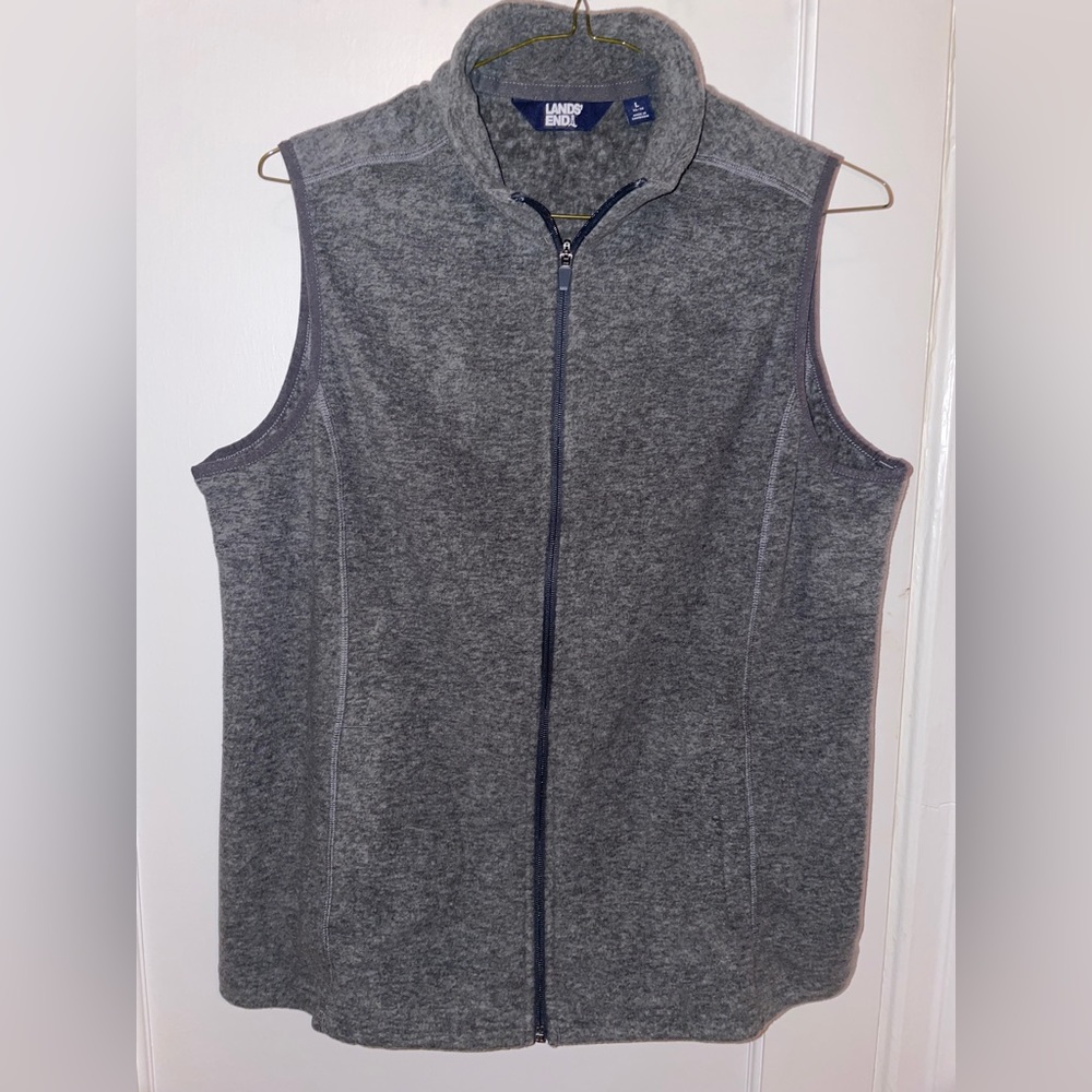 NWOT Women’s Lands’ End Gray Fleece Vest, Size Large